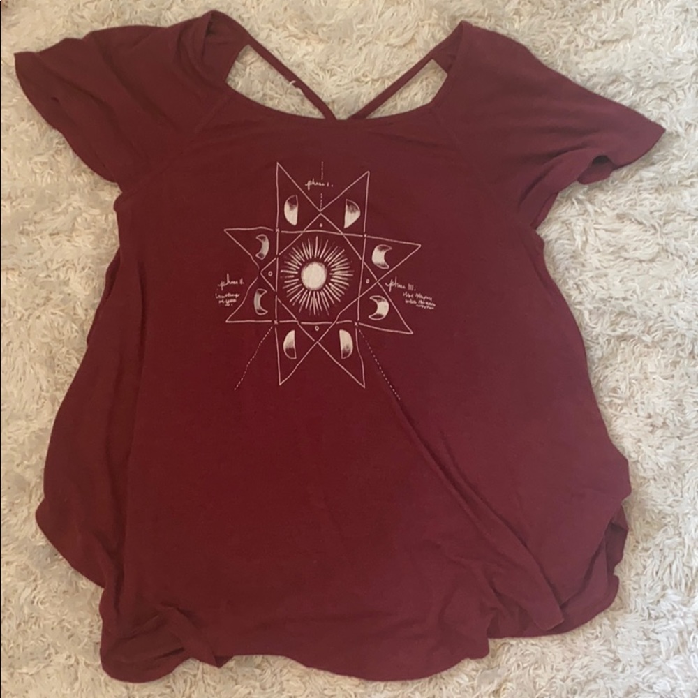 Maroon American Eagle Graphic Shirt